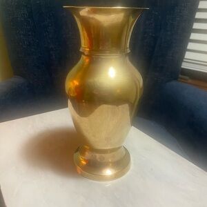 Luxurious Brass Curved Accent Vase